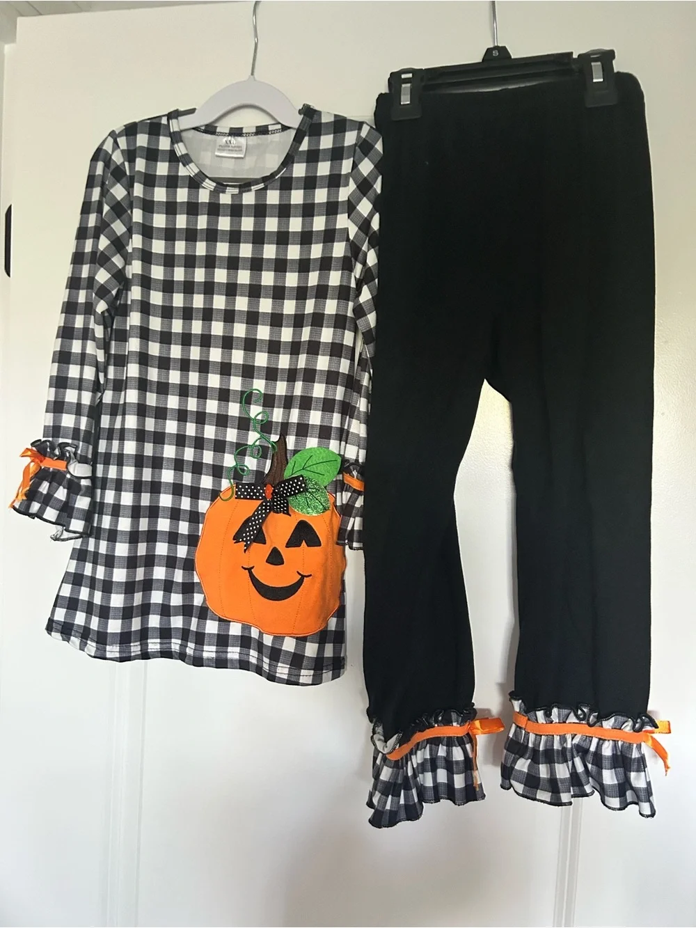 Black & White Gingham Pumpkin Kids Set with Orange Accent